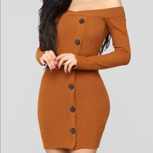 Fashion Nova MAKING AN APPEARANCE MINI DRESS - COGNAC
S New